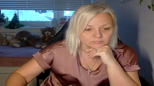 Linsy Kim online show from 02/15/26, 04:28