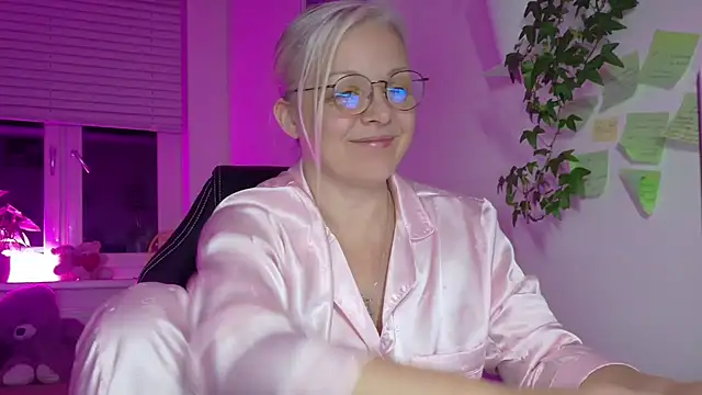 Linsy Kim online show from 03/12/26, 08:35