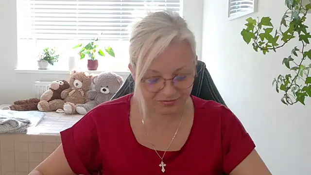 Linsy Kim online show from 03/19/26, 02:39