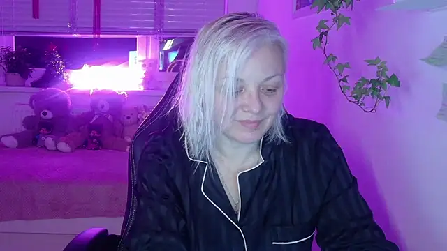 Linsy Kim online show from 01/09/26, 06:48