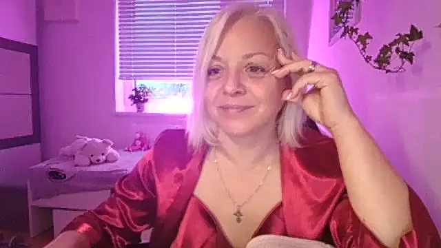 Linsy Kim online show from 12/05/25, 06:56