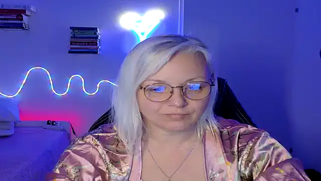 Linsy Kim online show from 04/04/26, 07:20