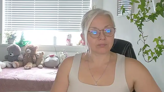 Linsy Kim online show from 02/06/26, 12:34