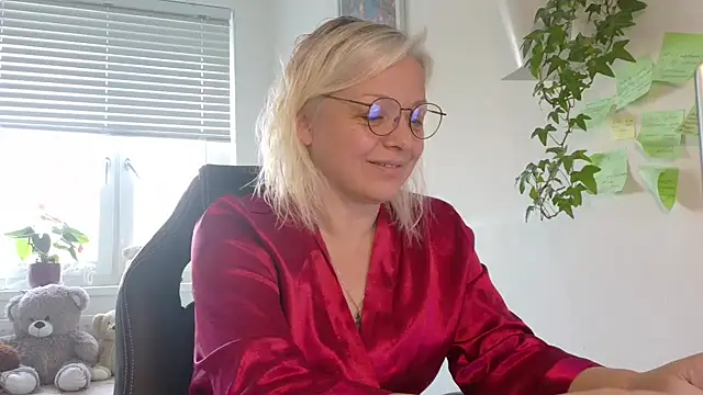 Linsy Kim online show from 03/11/26, 06:29