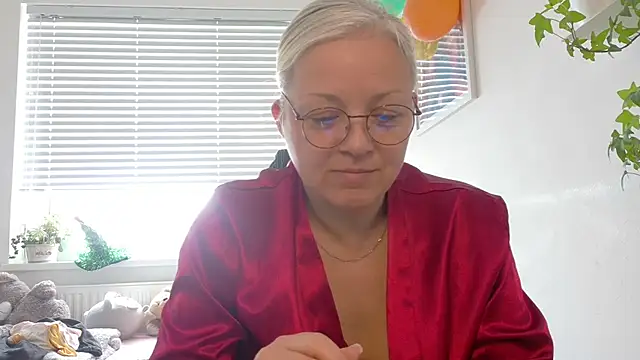 Linsy Kim online show from 02/20/26, 09:55