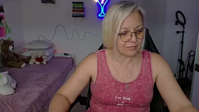 Linsy Kim online show from 04/10/26, 01:07