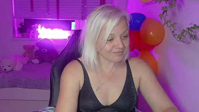 Linsy Kim online show from 12/19/25, 08:33