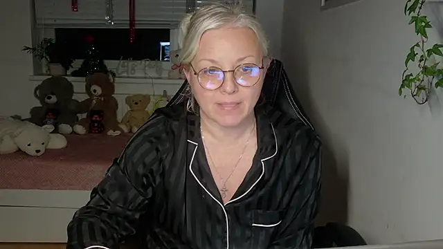 Linsy Kim online show from 01/10/26, 09:43