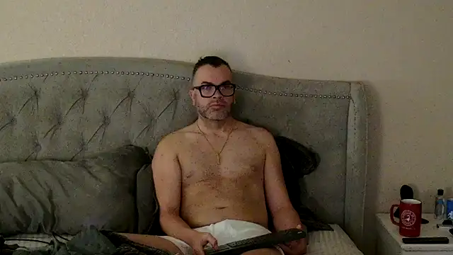 Snapshot of Ty_lerDavid chatting on 09/25/25, 05:52 Ty lerDavid online show from 09/25/25, 05:52