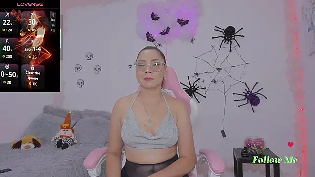 milfAaura online show from 10/25/25, 03:17