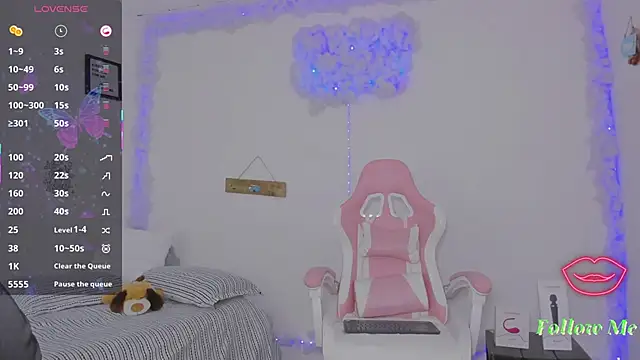 milfAaura online show from 03/16/26, 03:03