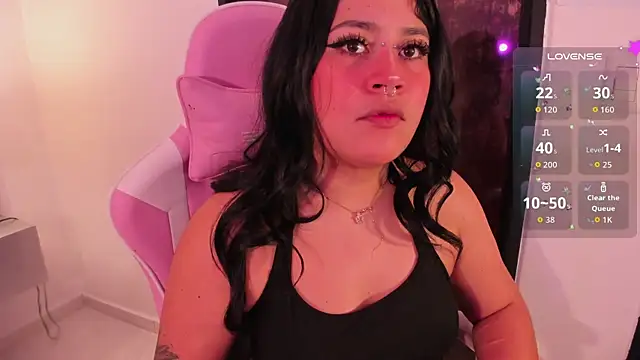 mia yeager online show from 11/01/25, 02:29