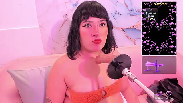 mia yeager online show from 10/15/25, 08:50