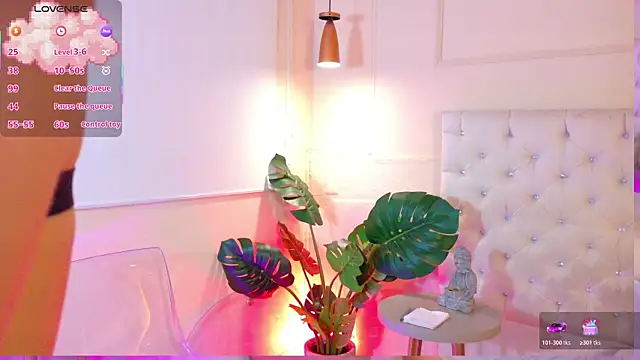 Snapshot of CathMellow chatting on 02/24/26, 06:42 CathMellow online show from 02/24/26, 06:42