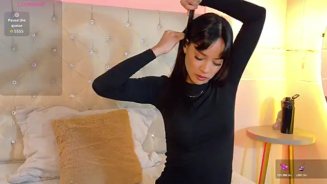 Snapshot of CathMellow chatting on 02/19/26, 07:22 CathMellow online show from 02/19/26, 07:22