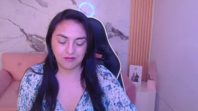 tamara ch1 online show from 12/19/25, 03:32