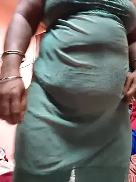 bakyasree143 online show from 04/14/26, 10:26