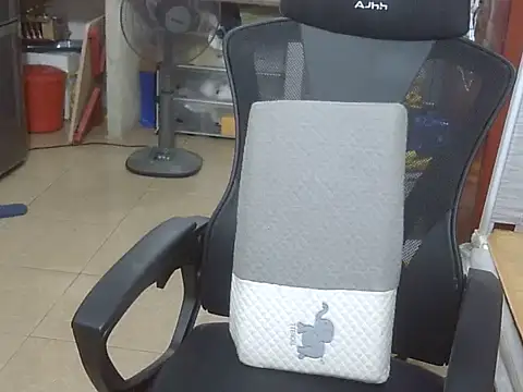 Snapshot of anna-sweet69 chatting on 04/03/26, 01:34 anna-sweet69 online show from 04/03/26, 01:34