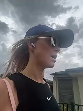 imyourgoodgirl69 online show from 02/11/26, 04:12