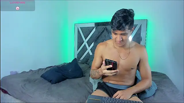 Robertmiller21 online show from 03/30/26, 12:45