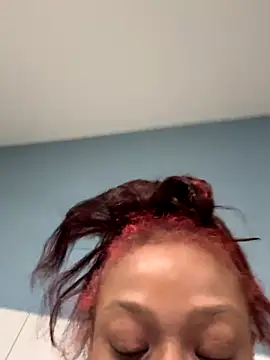 Tishrella6 online show from 11/29/25, 09:15