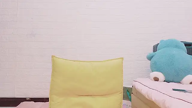 Snapshot of marina-cutegirll chatting on 10/20/25, 11:33 marina-cutegirll online show from 10/20/25, 11:33