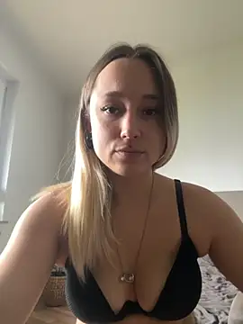 stelli 99 online show from 11/07/25, 10:20