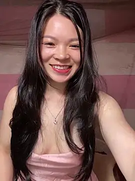 Snapshot of Aminotran chatting on 09/18/25, 02:20 Aminotran online show from 09/18/25, 02:20