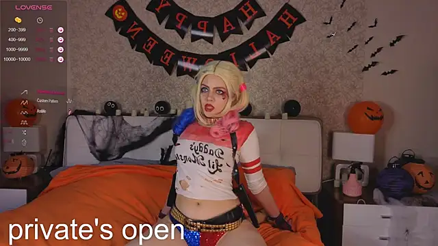 Brittney Shaw online show from 10/31/25, 02:24