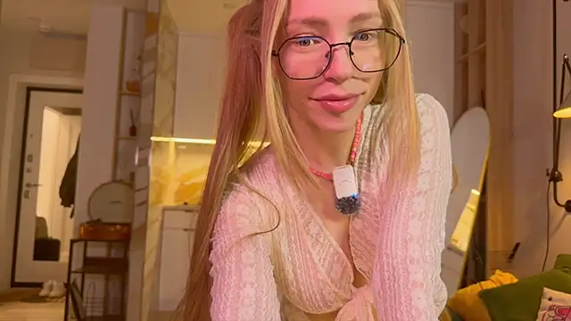 BritaKiss online show from 04/11/26, 03:36