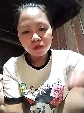 venu00 online show from 10/21/25, 02:44