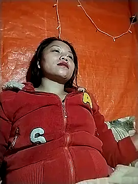 venu00 online show from 11/19/25, 01:49