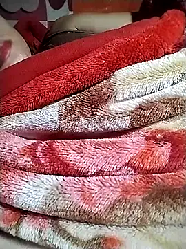 venu00 online show from 10/17/25, 03:14