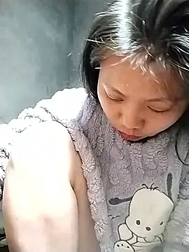 Snapshot of venu00 chatting on 02/16/26, 02:27 venu00 online show from 02/16/26, 02:27