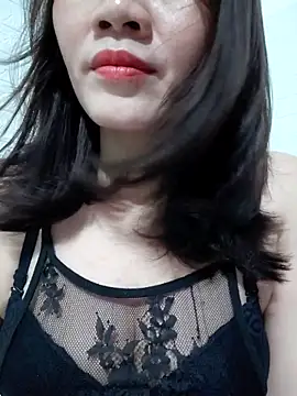 Snapshot of Singlemom69x chatting on 05/07/26, 01:10 Singlemom69x online show from 05/07/26, 01:10