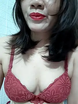 Snapshot of Singlemom69x chatting on 04/27/26, 01:14 Singlemom69x online show from 04/27/26, 01:14