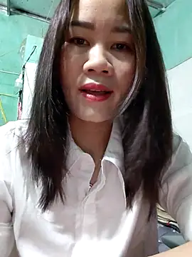 Snapshot of Singlemom69x chatting on 11/21/25, 12:20 Singlemom69x online show from 11/21/25, 12:20