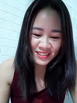 Snapshot of Singlemom69x chatting on 10/29/25, 12:20 Singlemom69x online show from 10/29/25, 12:20