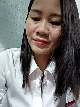 Snapshot of Singlemom69x chatting on 11/01/25, 02:11 Singlemom69x online show from 11/01/25, 02:11