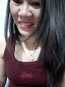 Snapshot of Singlemom69x chatting on 11/14/25, 02:37 Singlemom69x online show from 11/14/25, 02:37