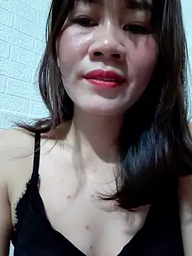 Snapshot of Singlemom69x chatting on 06/16/26, 01:49 Singlemom69x online show from 06/16/26, 01:49