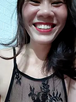 Snapshot of Singlemom69x chatting on 06/21/26, 01:17 Singlemom69x online show from 06/21/26, 01:17