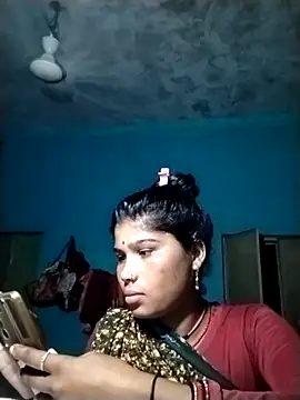 Snapshot of Radhika_Lovely chatting on 09/20/25, 12:04 Radhika Lovely online show from 09/20/25, 12:04