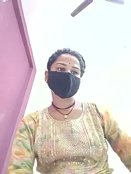 Snapshot of Radhika_Lovely chatting on 05/27/26, 08:32 Radhika Lovely online show from 05/27/26, 08:32