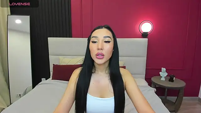 Jennifer Munoz online show from 11/30/25, 01:28