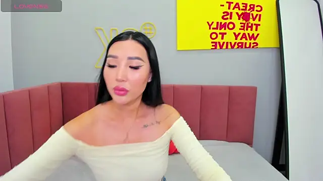 Jennifer Munoz online show from 10/08/25, 06:37