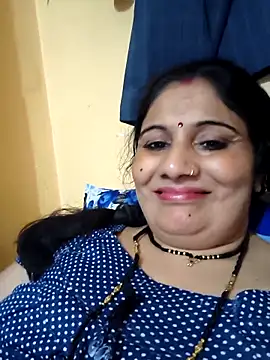 Snapshot of Rakhi99x chatting on 09/09/25, 03:21 Rakhi99x online show from 09/09/25, 03:21