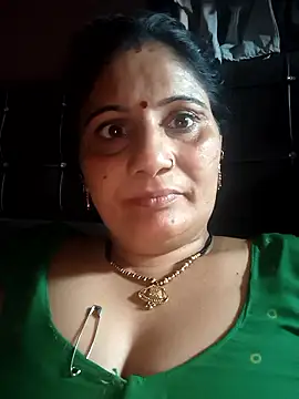 Snapshot of Rakhi99x chatting on 06/11/26, 12:54 Rakhi99x online show from 06/11/26, 12:54