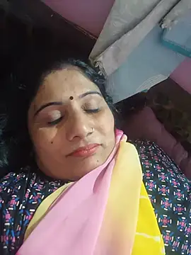 Snapshot of Rakhi99x chatting on 05/31/26, 10:10 Rakhi99x online show from 05/31/26, 10:10