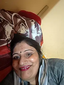 Snapshot of Rakhi99x chatting on 10/24/25, 03:00 Rakhi99x online show from 10/24/25, 03:00